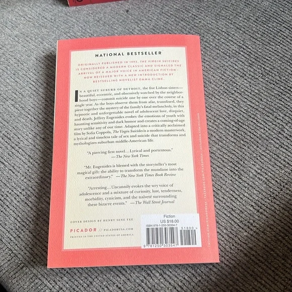The Virgin Suicides Novel - Pink Cover - Picture 2 of 2